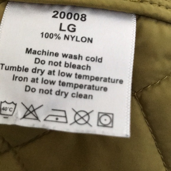 Filson Quilted nylon outerwear vest - Picture 14 of 14